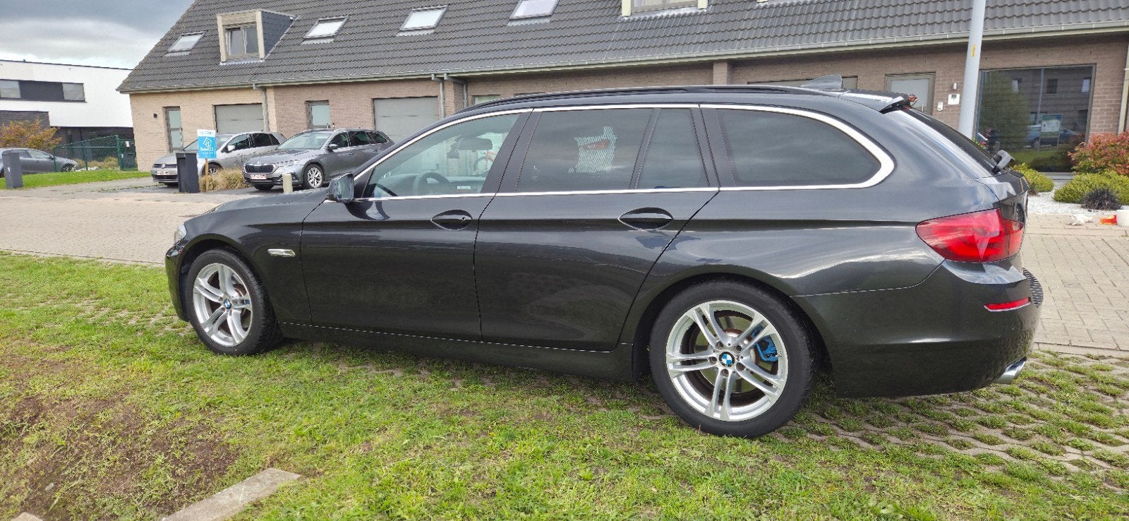 BMW 520D, Euro 5, Achterwielaandrijving, Zwart, 4 cilinders