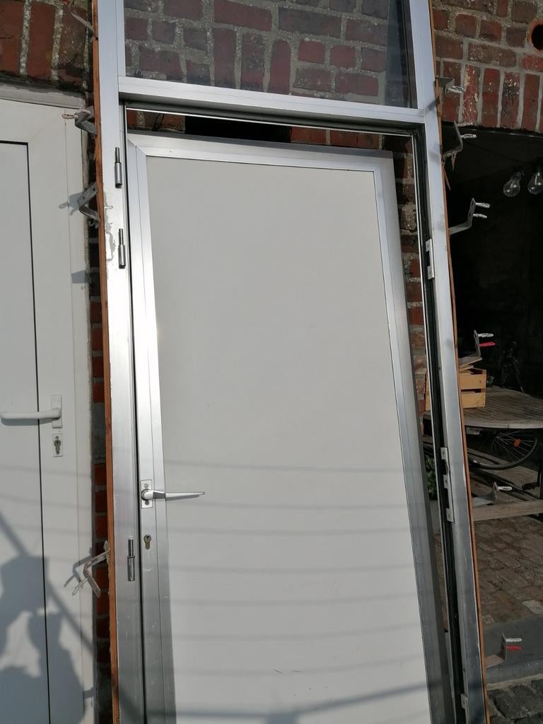porte aluminium, Enlèvement, Porte extérieure
