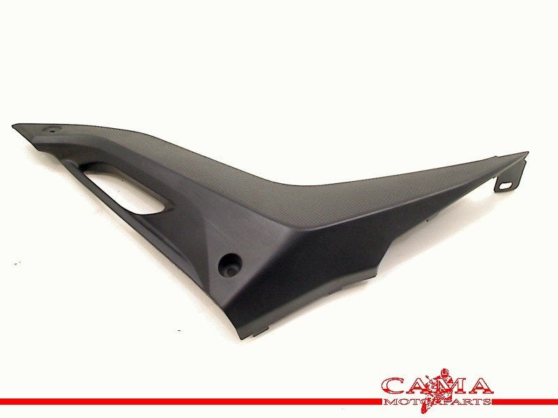 CADRE DE COUVERTURE GAUCHE Yamaha (5D7-F1711), Dhr. S. di Majo, Utilisé, Info@cama-motorparts.nl, P.J. Troelstraweg 8 8
3144 CX  MAASSLUIS, NL