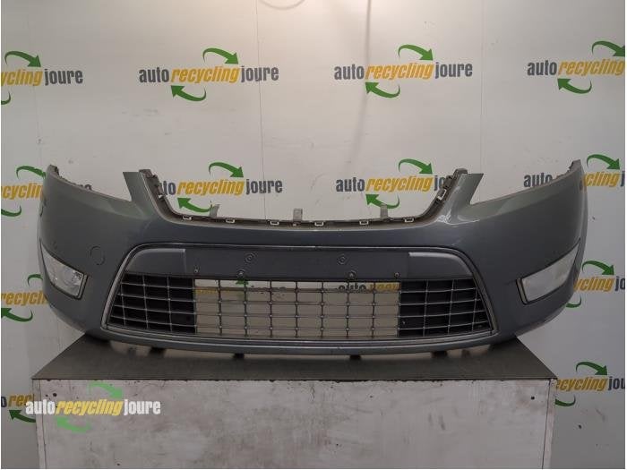 Voorbumper van een Ford Mondeo, Auto-onderdelen, Carrosserie, Gebruikt, -, -, Ford