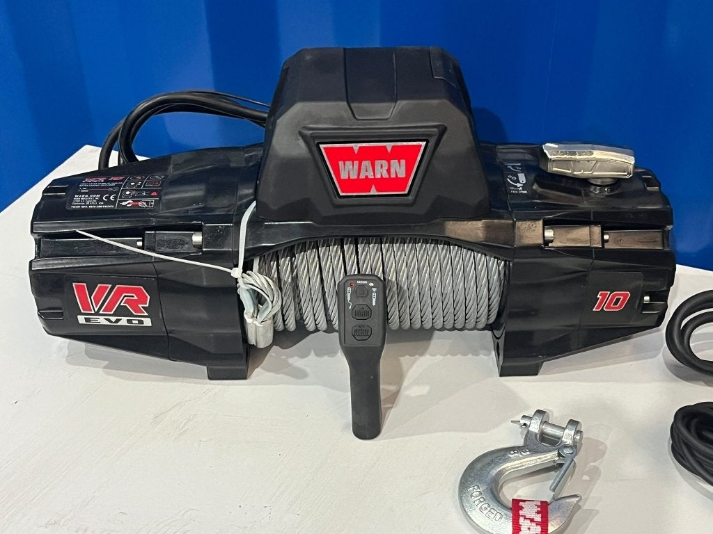 Ongebruikte WARN VR EVO 10 12V lier –compleet met toebehoren, Ophalen, Nieuw, Amerikaanse onderdelen