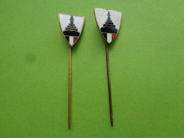 WO 2 Kyffhauser spelden aan 12 € / stuk, Verzamelen, Militaria | Tweede Wereldoorlog, Ophalen of Verzenden, Landmacht, Embleem of Badge