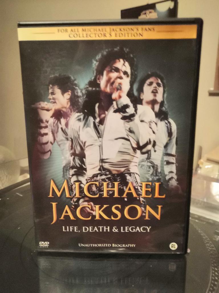 Michael Jackson..Life, Death And Legacy, Collector's Edition, Alle leeftijden, Ophalen of Verzenden, Nieuw in verpakking, Biografie