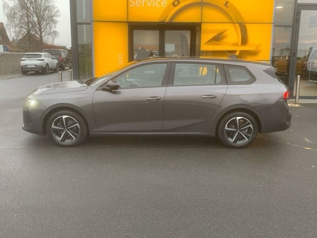 Opel Astra avigatie, Achteruitrijcamera , sensoren Voor en, Zwart, Blauw, https://public.car-pass.be/vhr/c5ab3cba-c9aa-4227-ba7c-5fc459c841af