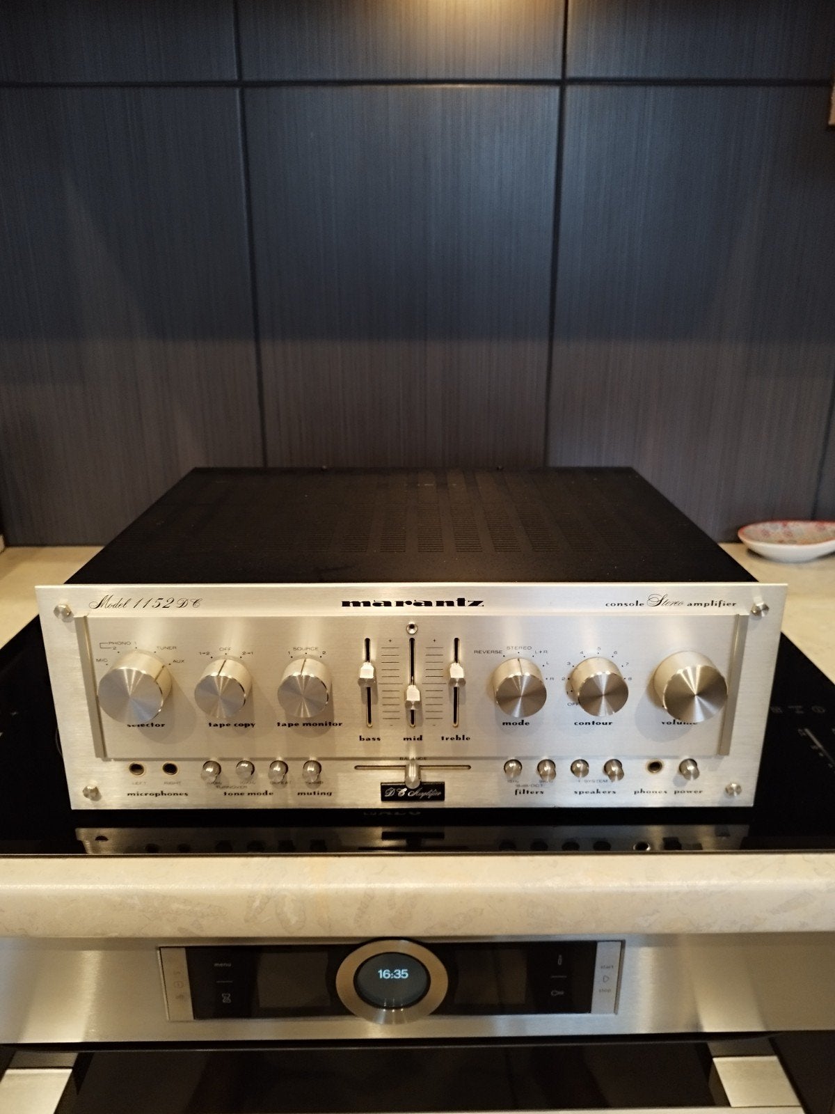 amplificateur marantz 1152 dc, Marantz, 60 à 120 watts, Comme neuf, Enlèvement