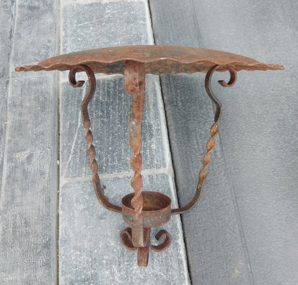 Ancien porte-bougie en fer forgé, Enlèvement ou Envoi