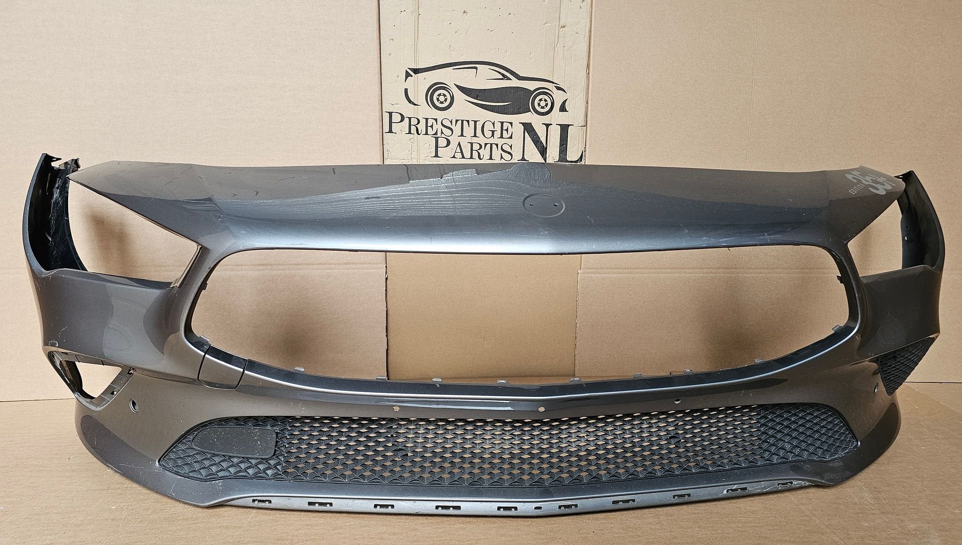 Voorbumper Mercedes CLA W118 Origineel Bumper bj.2018-2023, Gebruikt, -, Voor, Ophalen of Verzenden