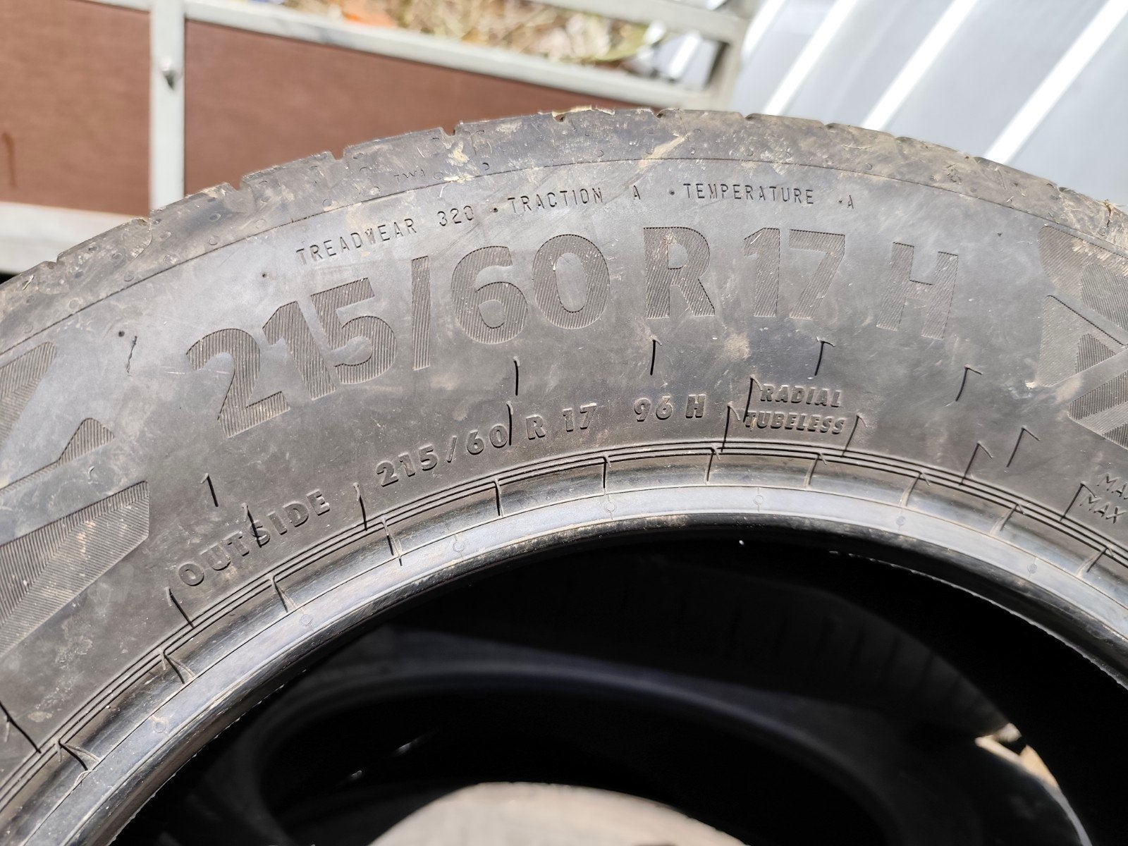 4 Continental 215/60r17, Enlèvement
