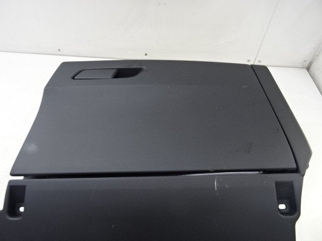 OPBERGVAK Audi A4 (B9) (01-2015/11-2019), Auto-onderdelen, Info@audi.de, Audi, Audi AG, Gebruikt