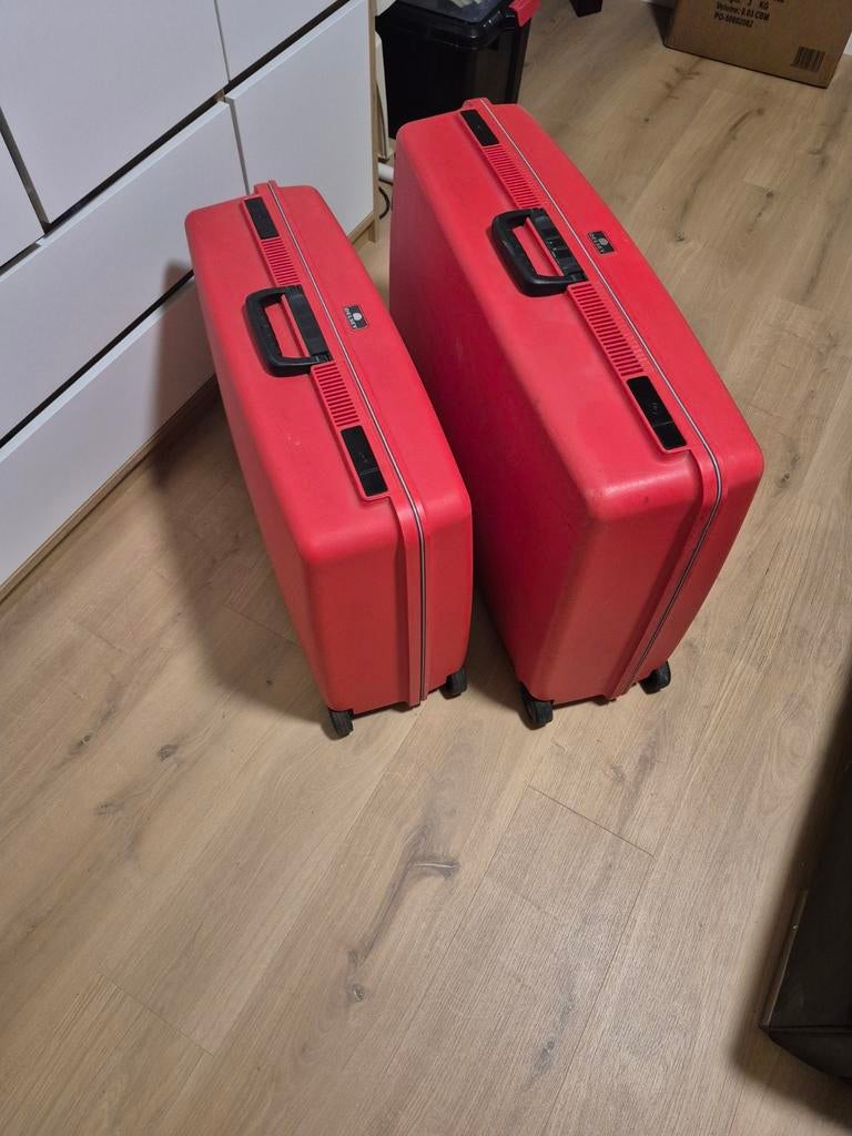reiskoffer delsey Met sleutel 2stuks, Handtassen en Accessoires, Koffers, Ophalen of Verzenden