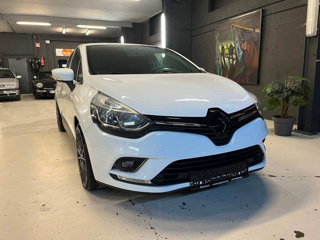 RENAULT CLIO **COLLECTION** 12 MOIS DE GARANTIE, Auto's, Renault, Dealer onderhouden, Stof, Parkeersensor, Wit