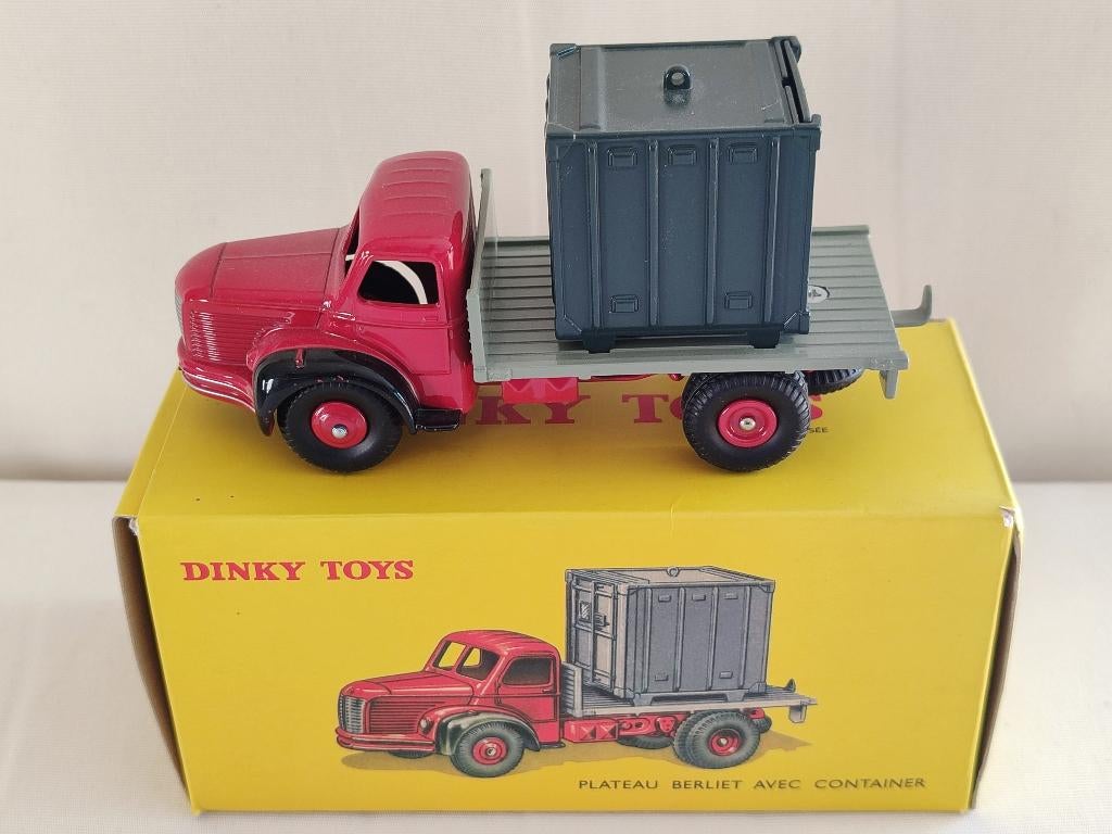 Dinky Atlas _ Berliet plateau avec contenair _ ref. 34B, Enlèvement ou Envoi, Comme neuf, Bus ou Camion, Dinky Toys