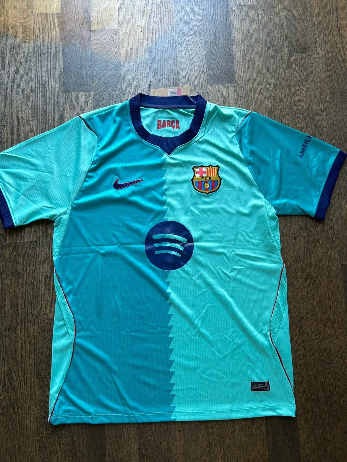 FC Barcelona uitshirt - Maat L - Nieuw, Maat 52/54 (L), Blauw, Ophalen of Verzenden, Zo goed als nieuw