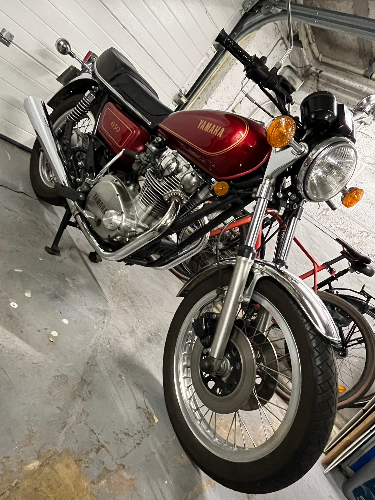 Très belle Yamaha XS650 - faible kilométrage! Echange poss, Motos, Occasion, Plus de 35 kW, 2 cylindres