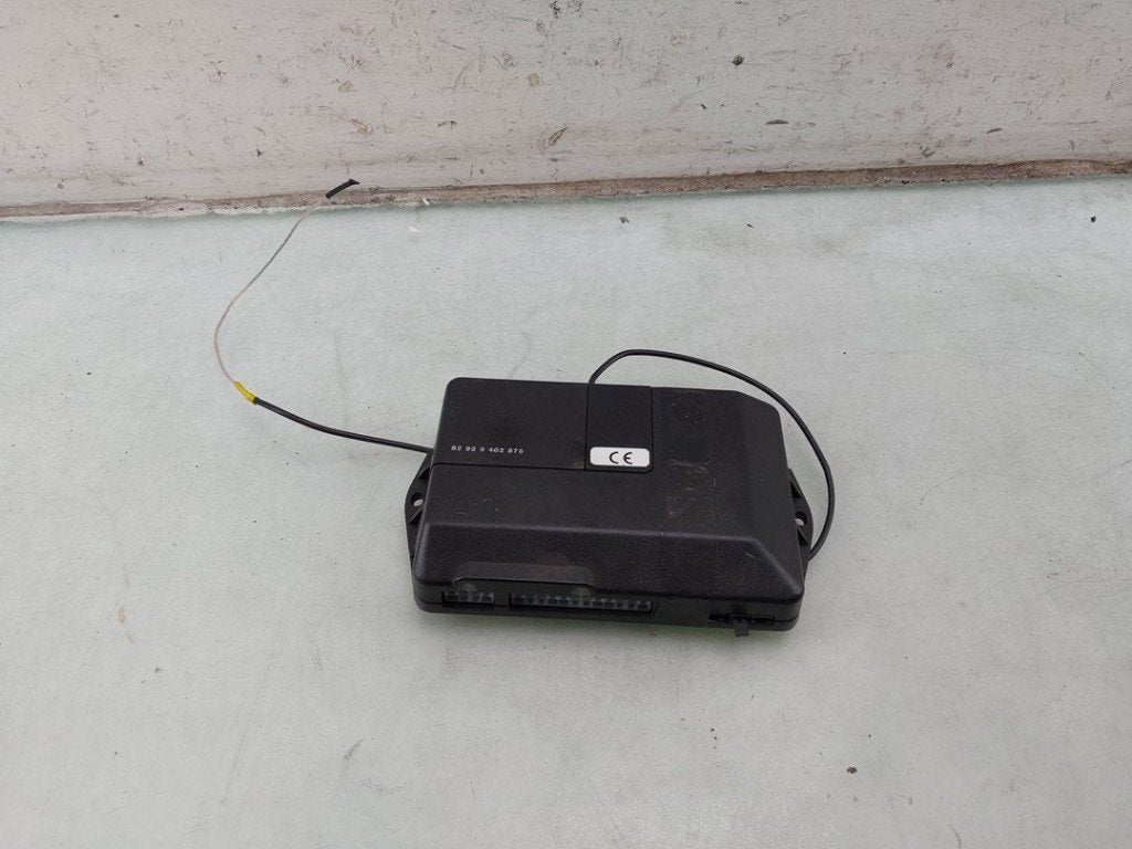 MODULE D ALARME BMW Z3 Roadster (E36 / 7) (|82929404785|), Utilisé, BMW, Petuelring 130
80809  München, DE, Bayerische Motoren Werke AG