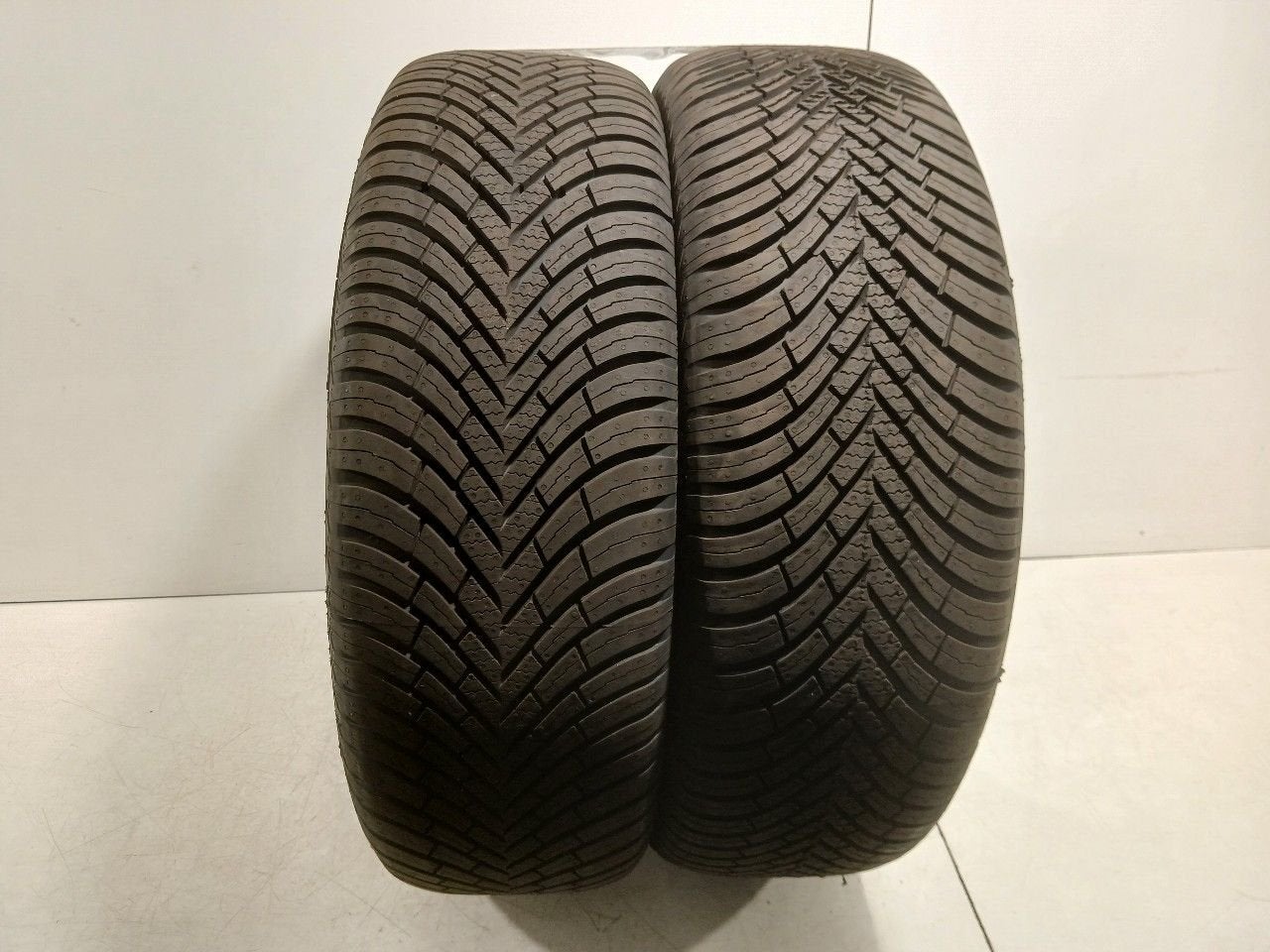 Bandenset 2 stuks 4-Seizoenen 205 60 R16, Autos : Pièces & Accessoires, Pneus & Jantes, Onderdelen@venauto.nl, Van der Ven Autorecycling B.V.