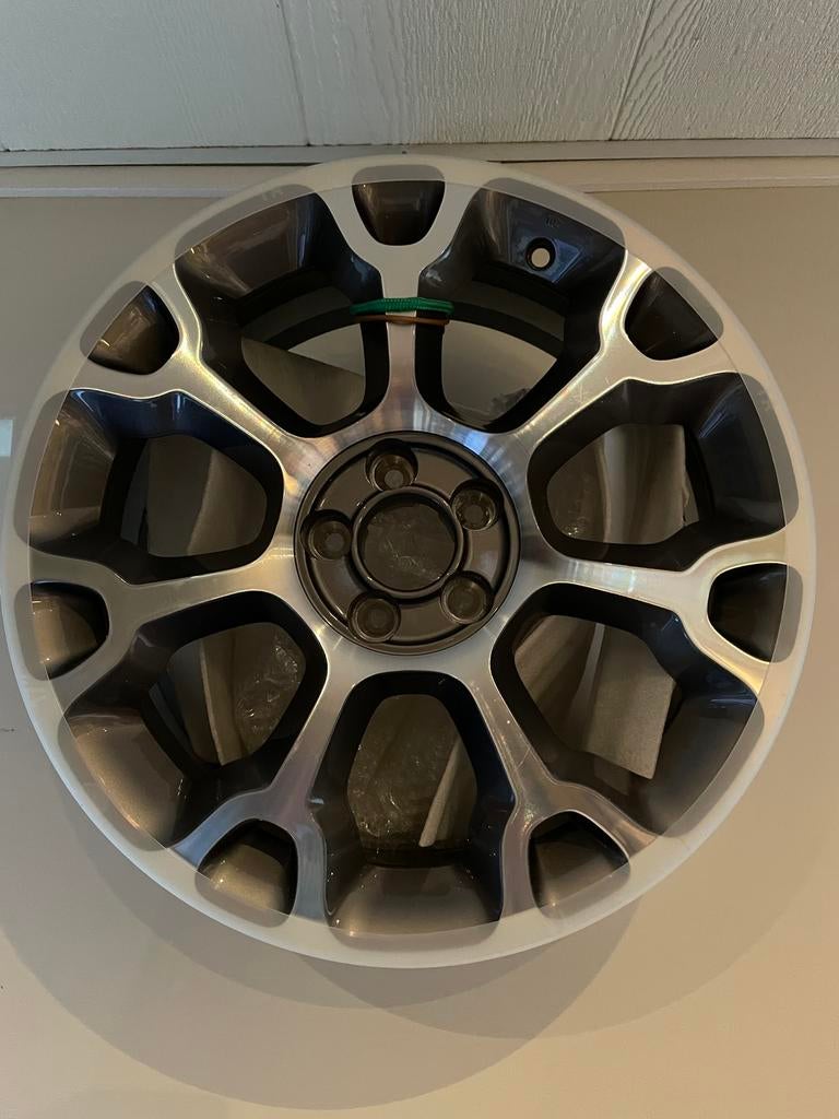 1x Losse 16 inch velg fiat 500l 5x98, Auto-onderdelen, Banden en Velgen, Ophalen, 16 inch