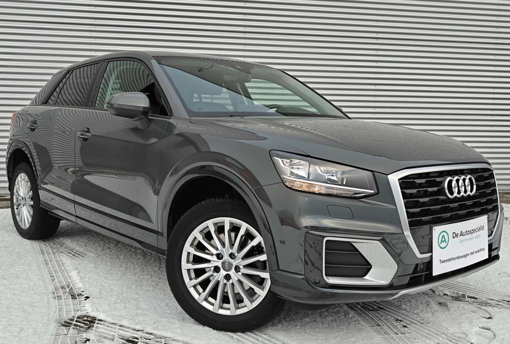 Audi Q2 design (année de construction 2017), Capteur de stationnement, Argent ou Gris, Achat, Entreprise