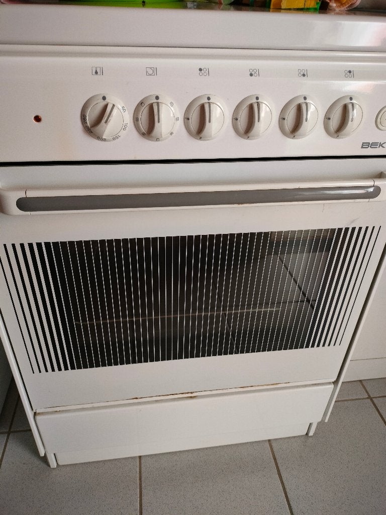 cuisinière à gaz Beko + four électrique - peu utilisé, Electroménager, Gaz, 4 zones de cuisson, Comme neuf, Enlèvement