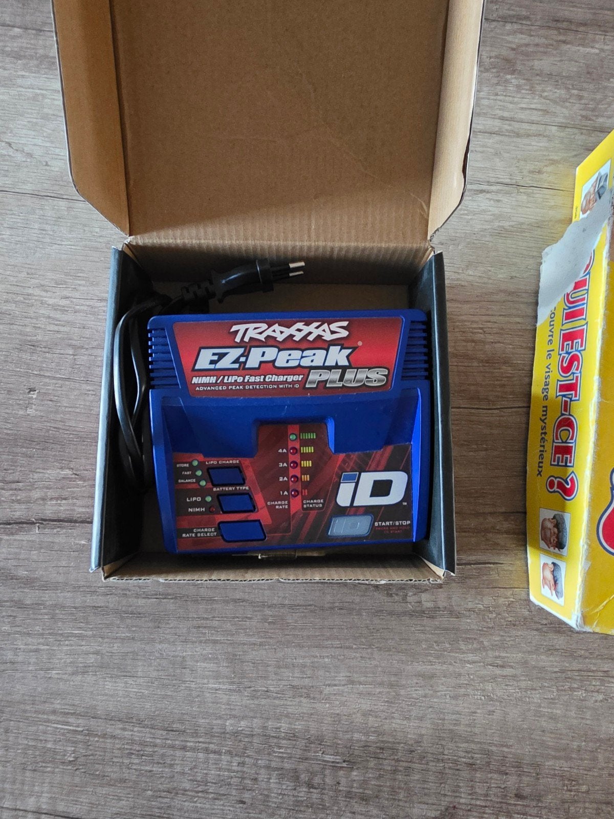 Chargeur traxxas, Enlèvement