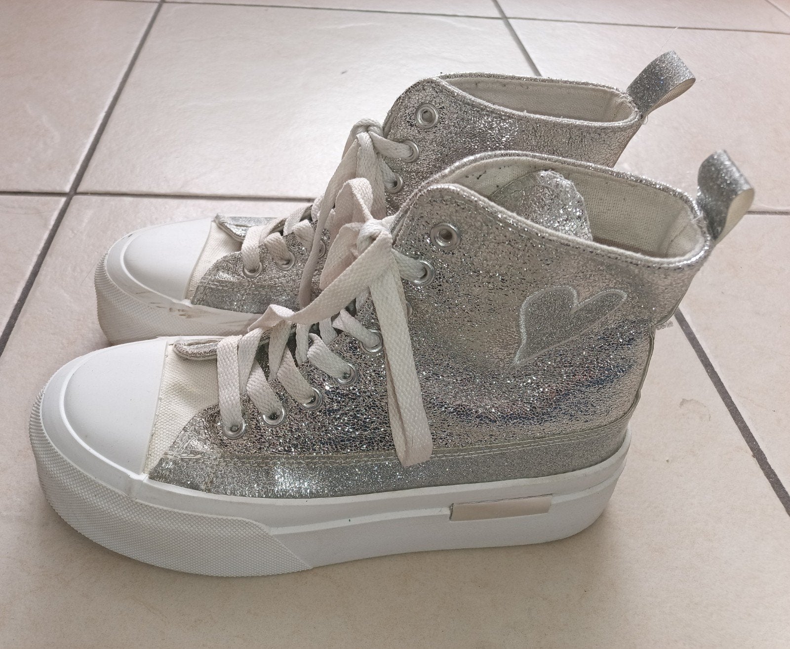 Zilveren Glitter Sneakers met Platformzool - Maat 37, Overige kleuren, Ophalen of Verzenden, Sneakers, Geen merk