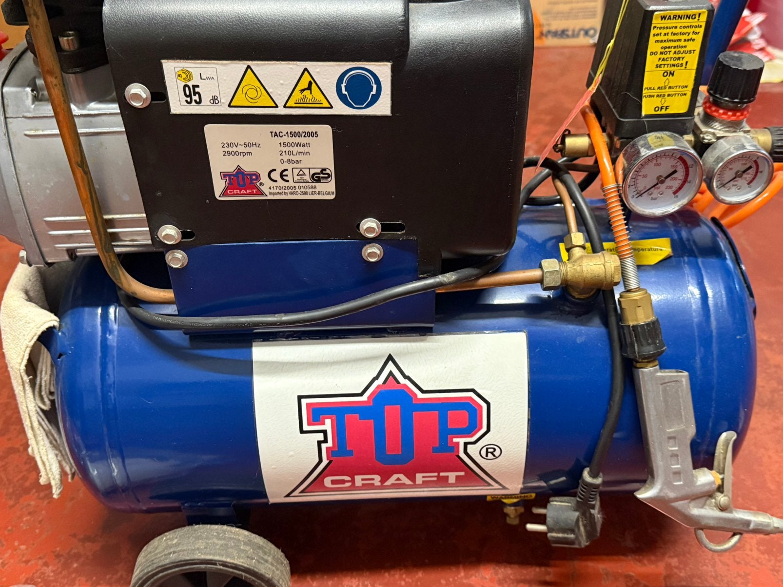 Compressor, Doe-het-zelf en Bouw, Compressors, Gebruikt, 6 tot 10 bar, Minder dan 25 liter, Mobiel, Ophalen