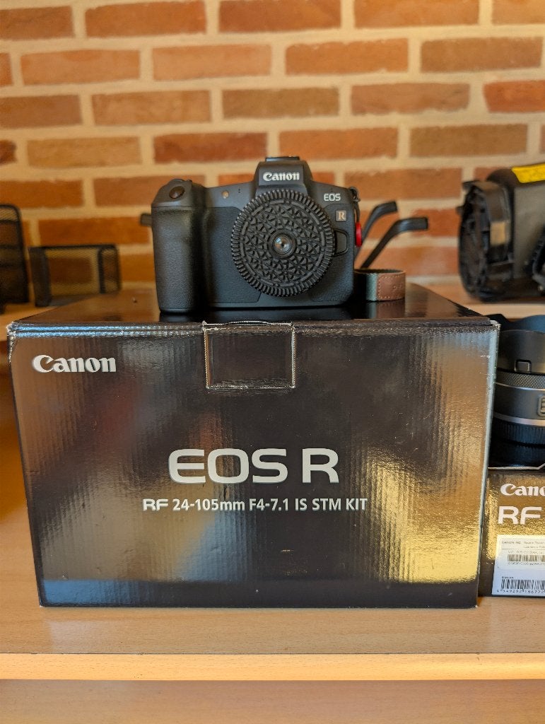 Canon EOS R Full-Frame + 16mm, 50mm & Grip, Audio, Tv en Foto, Fotocamera's Digitaal, Gebruikt, Spiegelreflex, Canon, Ophalen of Verzenden