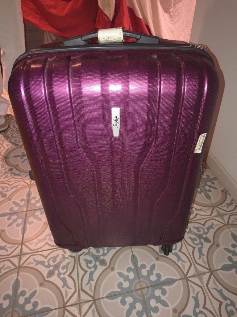 Suitcase/Trolley (Brand - Sky Bags), Ophalen