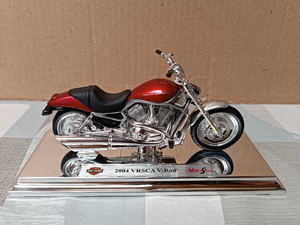 Harley Davidson VRSCA V-Rod - 2004 - Maisto - Motor Moto, Enlèvement ou Envoi, Comme neuf, Motos