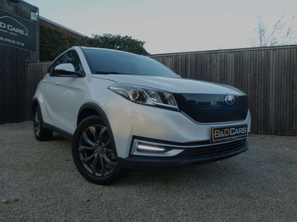 Seres Seres 3 53.6 kWh Com­fort 300KM AUTONOMIE, Auto's, Seres, Automaat, Gebruikt, Zwart, Sound system