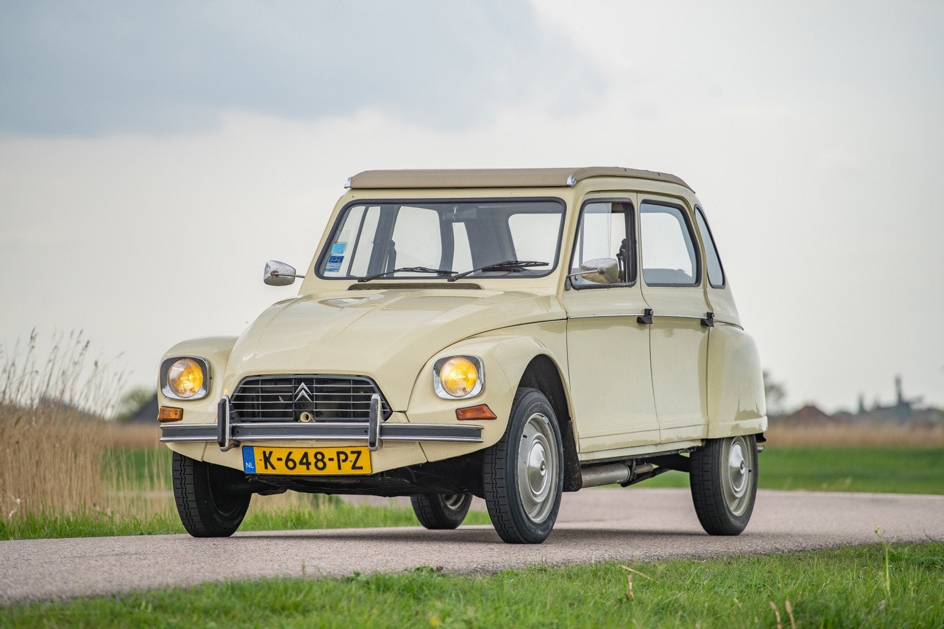 Citroen Dyane 6 Confort, Auto's, Oldtimers, Voorwielaandrijving, 4 deurs, Citroën, Beige