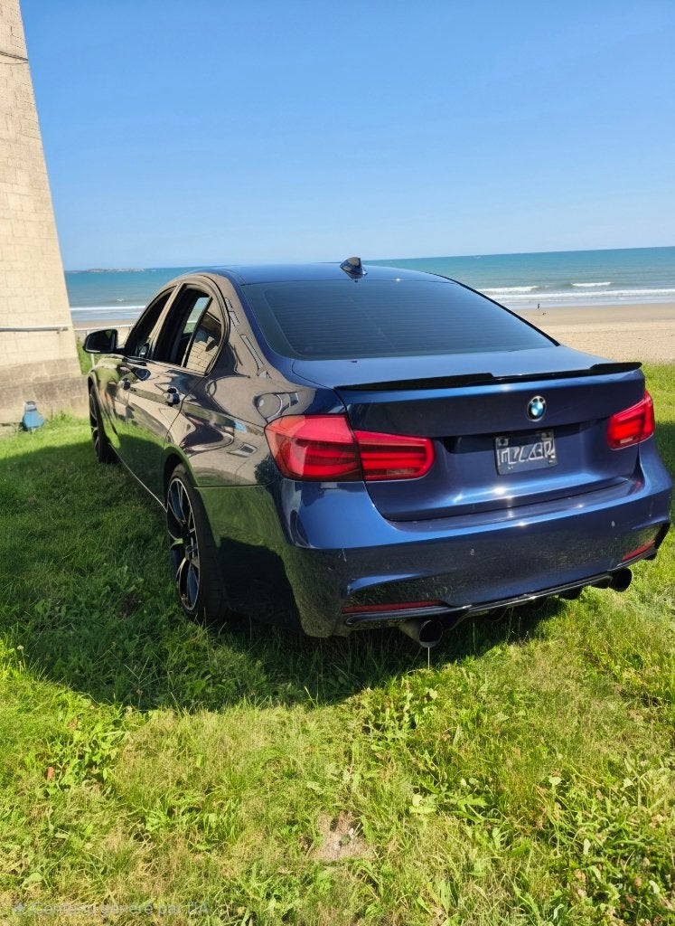 Bmw serie 3, Autos, Cuir, Euro 6, Entretenue par le concessionnaire, Noir