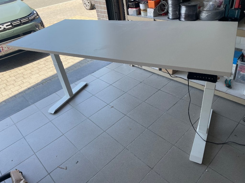 bureau/planche à dessin ajustables, 180 cm, Bureau assis-debout, Électrique, Comme neuf