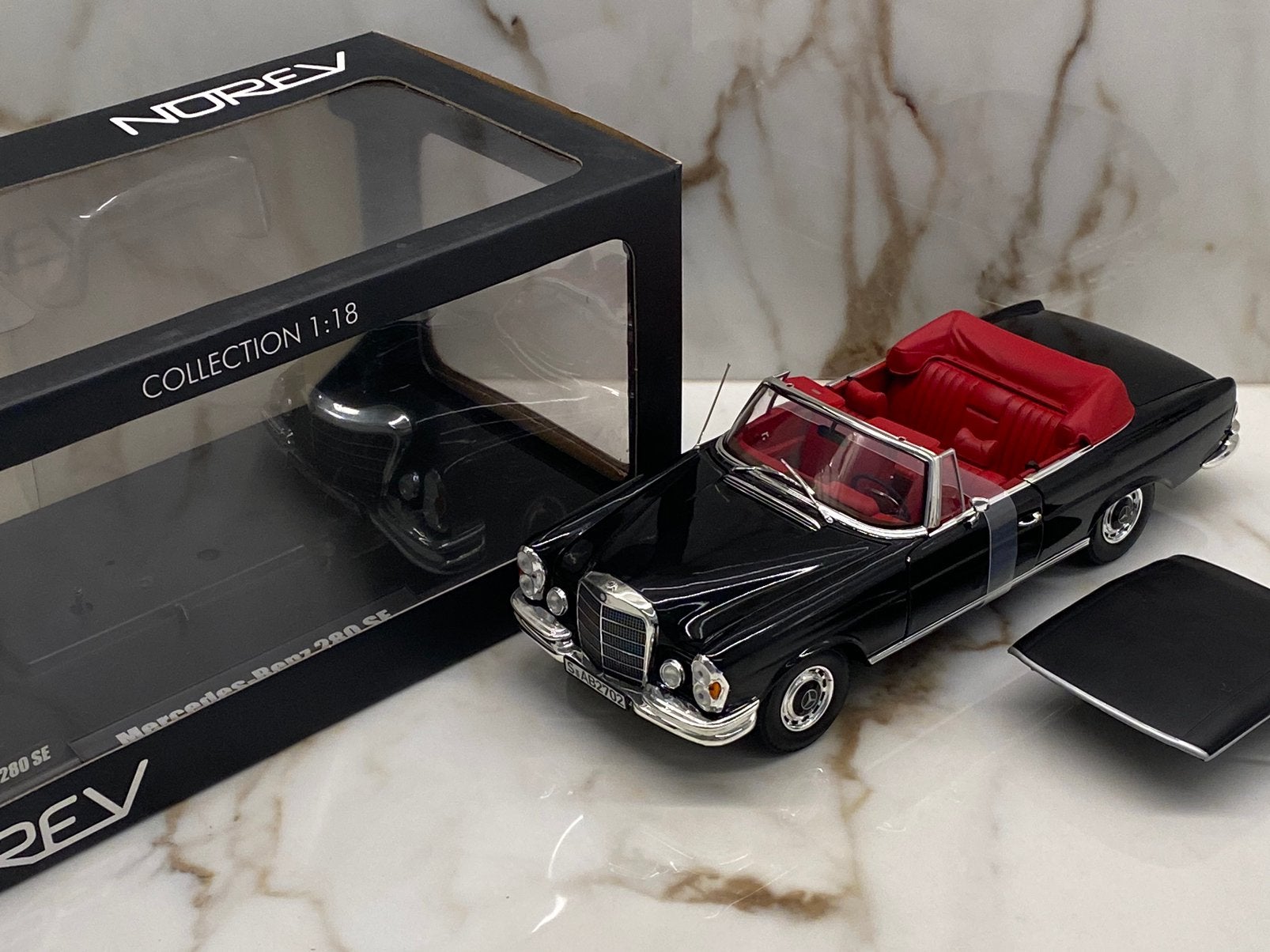 Norev Mercedes-Benz 280 SE - 1:18, Ophalen of Verzenden, Zo goed als nieuw, Auto, Norev