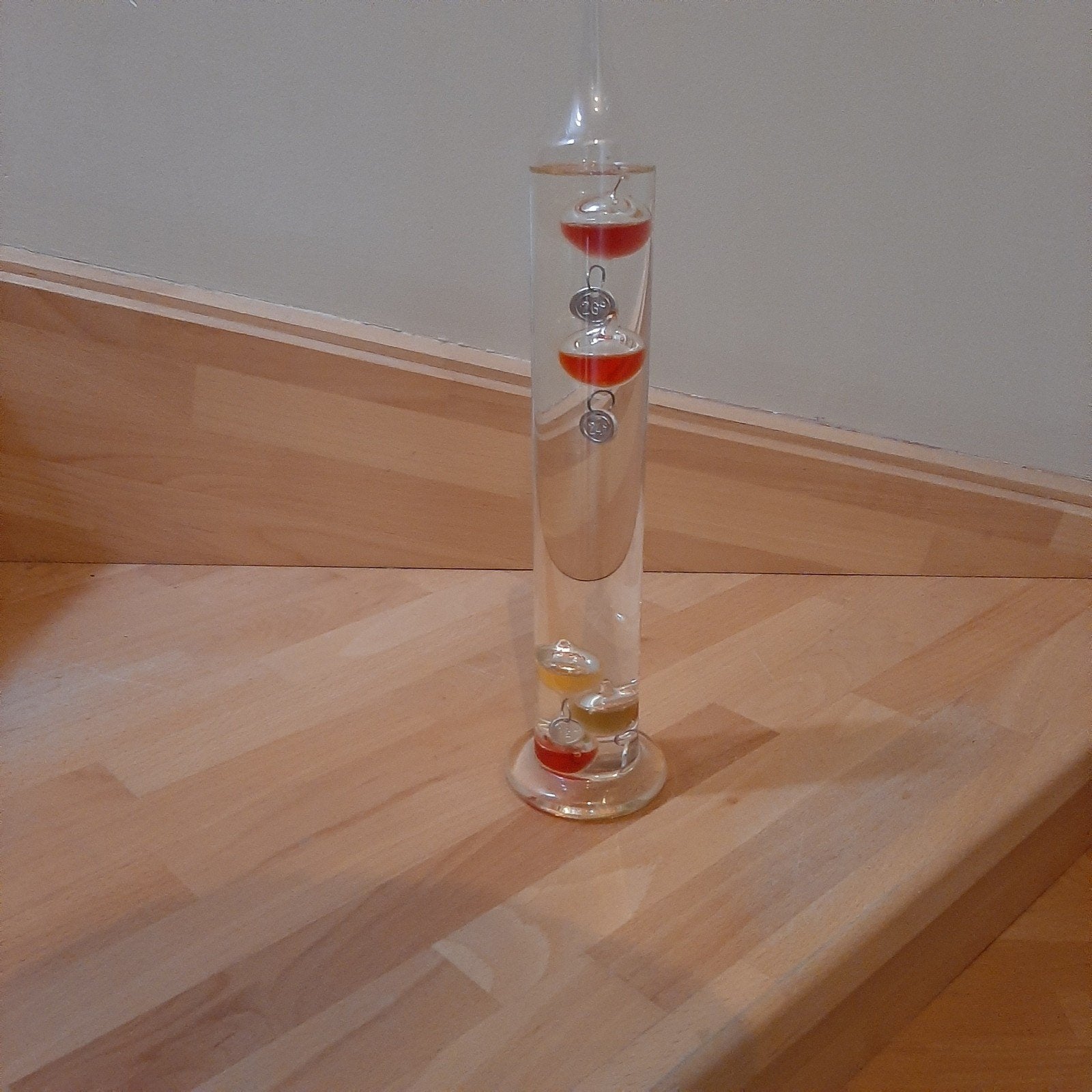 Galileo-thermometer, Enlèvement