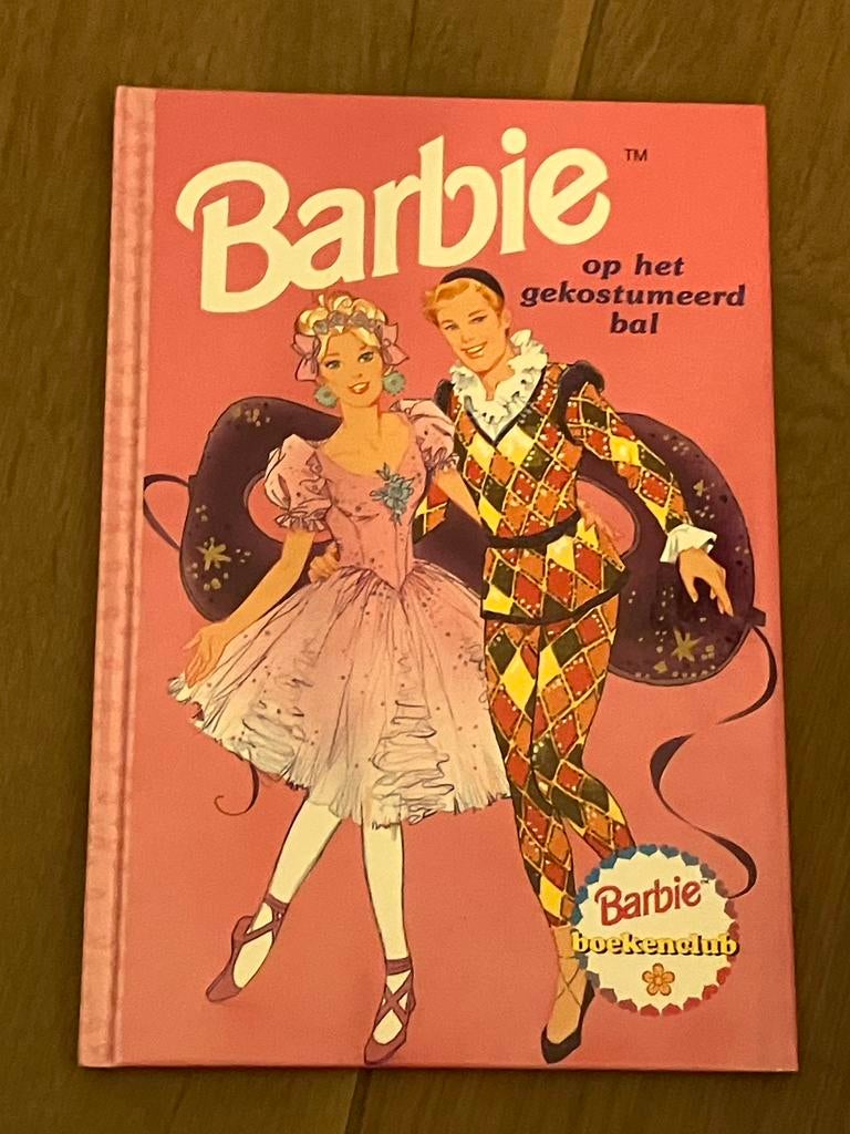 Barbie Boekenclub - Barbie op het gekostumeerd bal, Ophalen of Verzenden, Zo goed als nieuw, Fictie algemeen