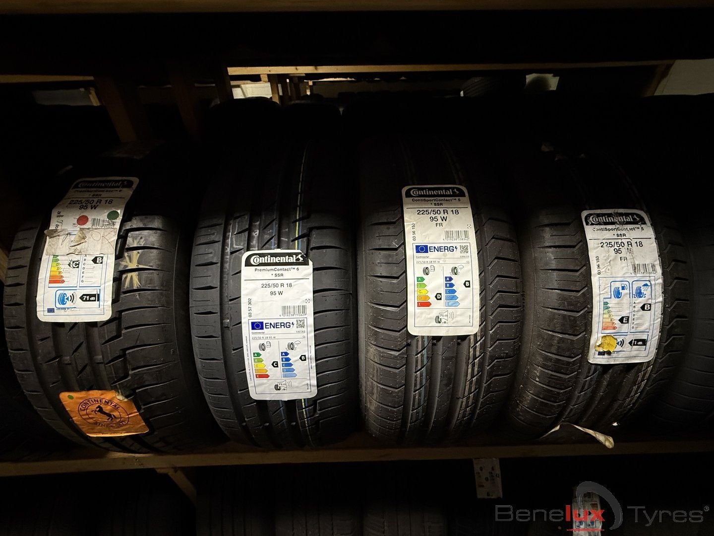new 225/50R18 95W Continental 225/50 R18 225/50/18 2255018, Auto-onderdelen, Banden en Velgen, Ophalen, 18 inch, -, -