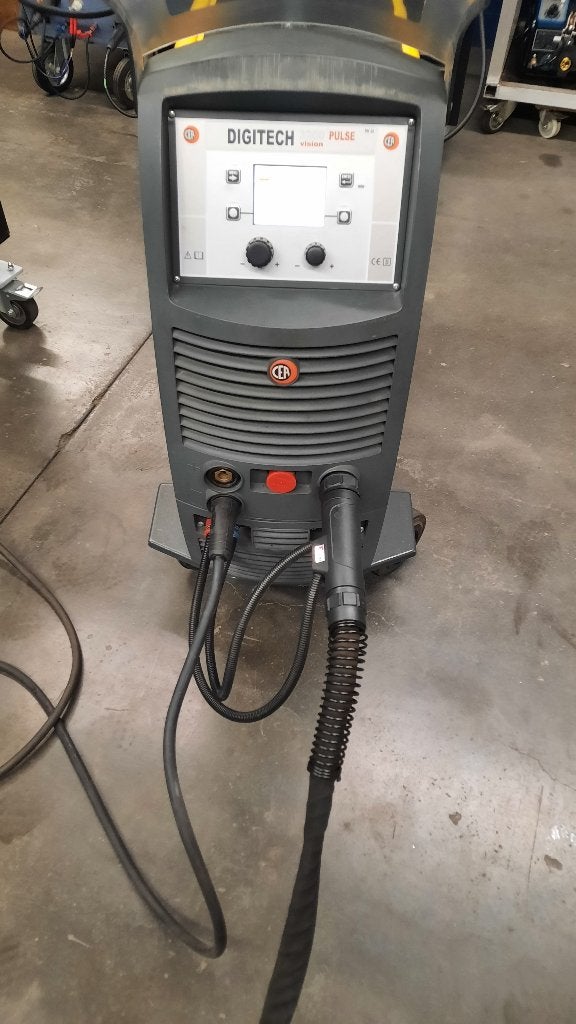 CEA Dubbel puls synergic multi proces halfautomaat 320 Amp., Enlèvement, Comme neuf, 250 ampères, CO2