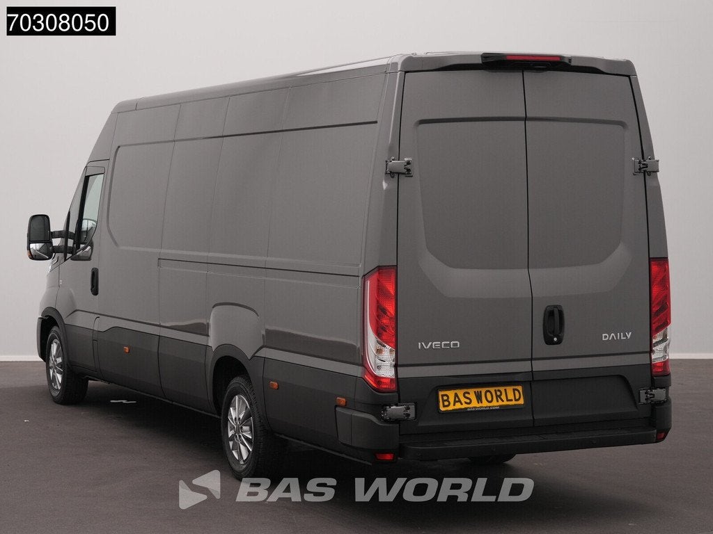 Iveco Daily 35S21 3.0L Automaat L3H2 210PK ACC LED Airco Cru, Autos, Neuf, Argent ou Gris, Achat, Euro 6