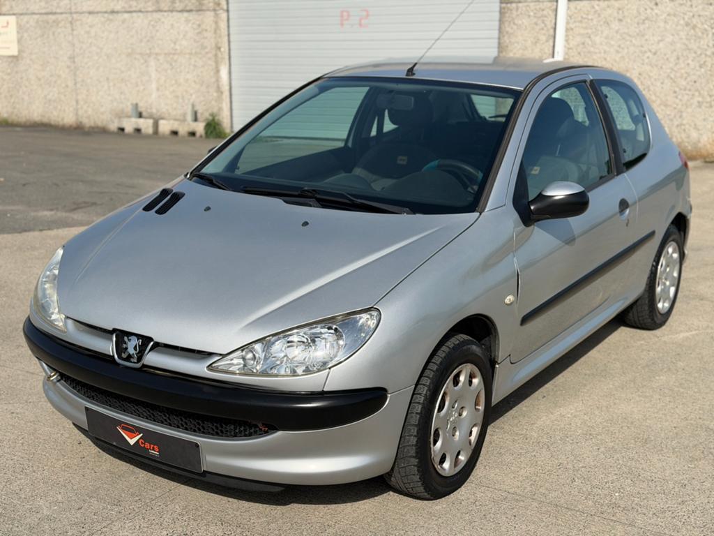 Peugeot 206 benzine 86000Km GOEDE STAAT + keuring vvk, Autos, Achat, Entreprise, Radio, Euro 4