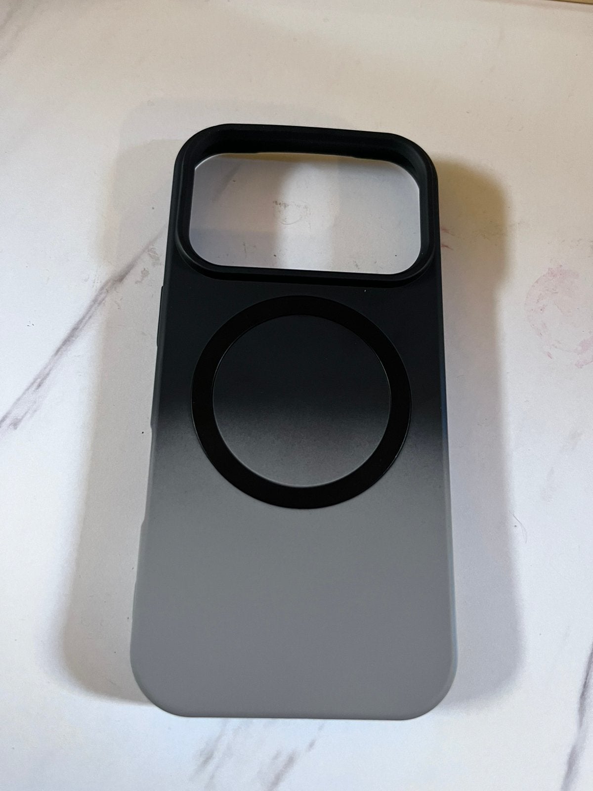 Coque Iphone 17 Pro, Enlèvement, Comme neuf, MagSafe, IPhone 17