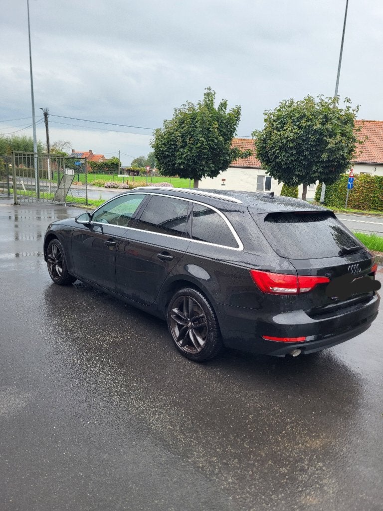 Audi A4, Autos, Achat, A4, Noir, 5 portes
