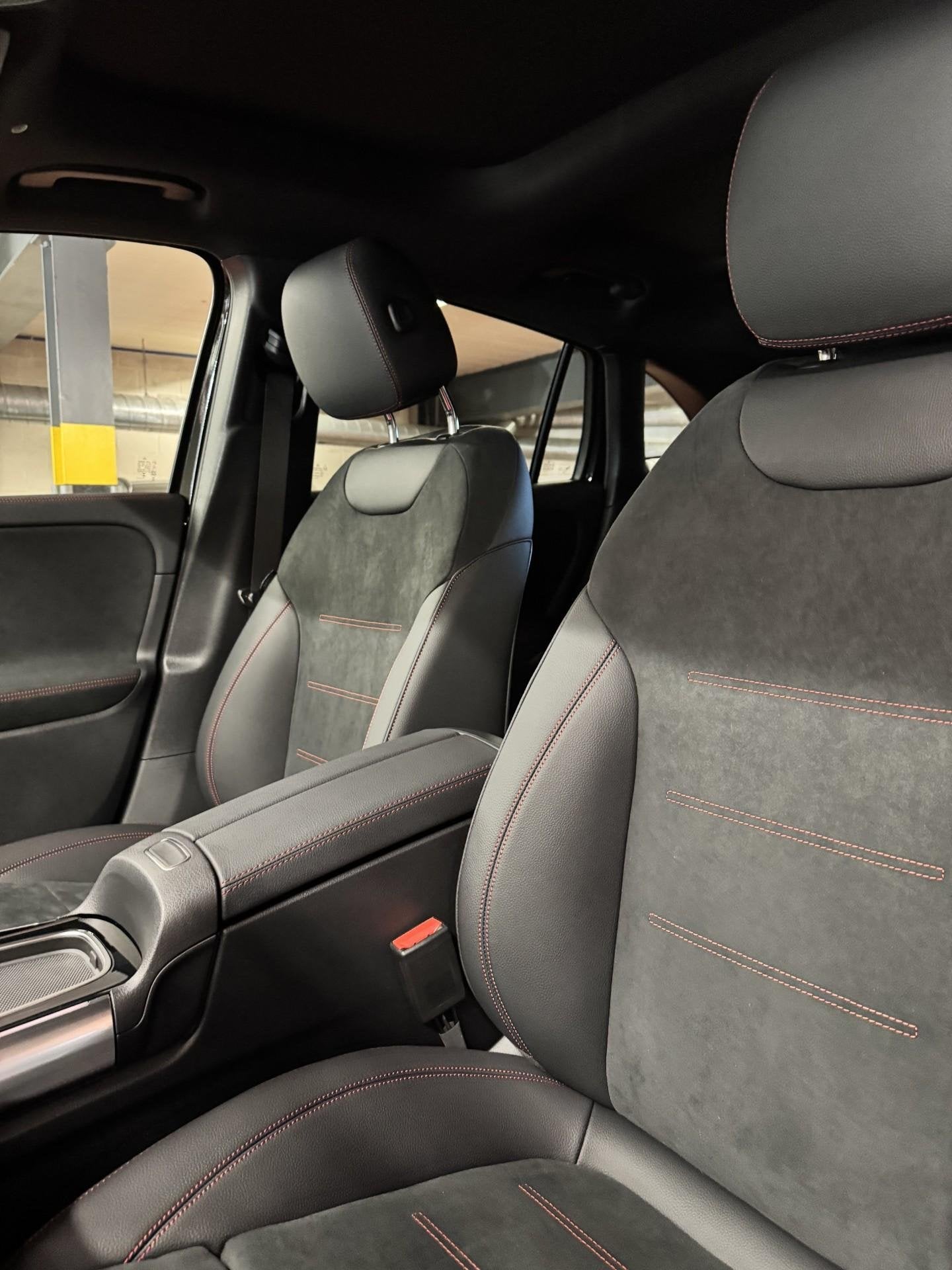 Mercedes-Benz GLA GLA 180 140 Years Edition DOS 9160, Auto's, Stof, Zwart, 4 cilinders, 136 pk