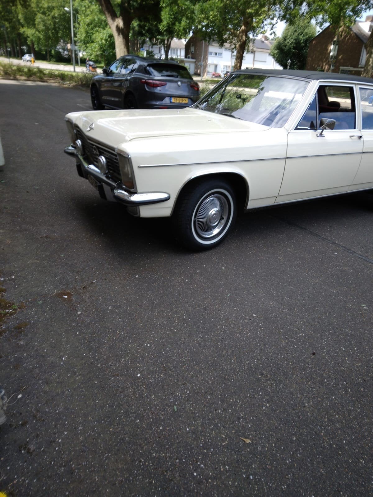 te koop Opel Diplomat 2.8cc 6 cil, Auto's, 4 deurs, Beige, Bruin, Open dak