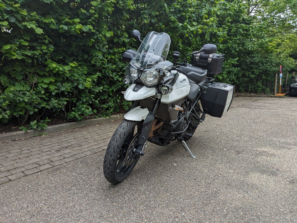 Tiger 800 XRT met veel opties, Motoren, Handvatverwarming, Motorrijbewijs A, Gebruikt, 3 cilinders