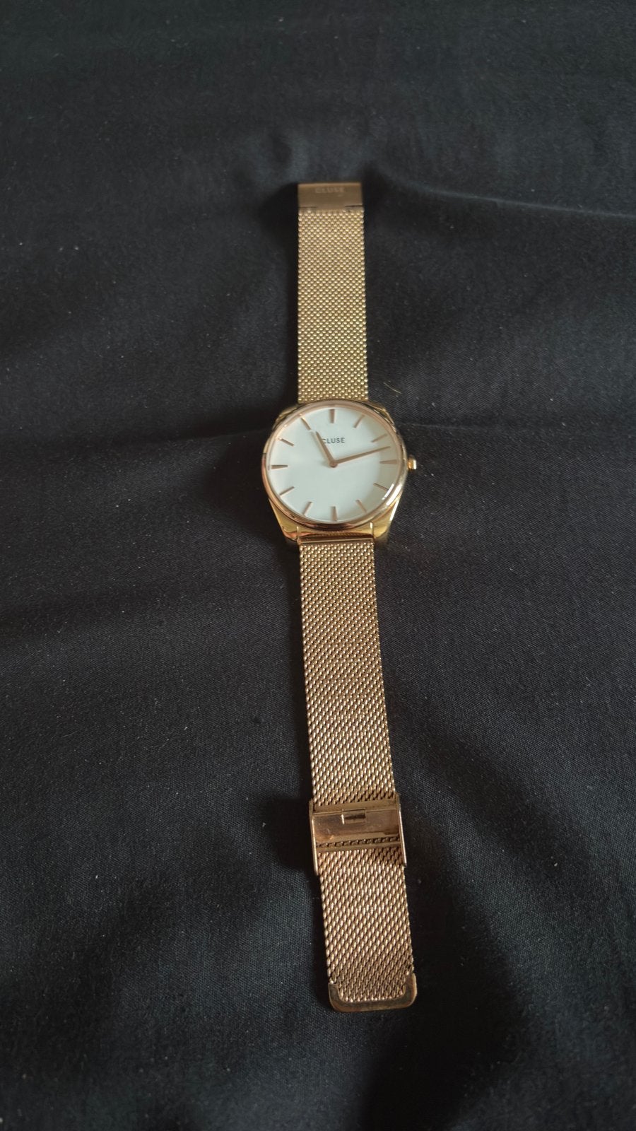 Cluse horloge, Handtassen en Accessoires, Horloges | Dames, Polshorloge, Zo goed als nieuw, Goud, Goud