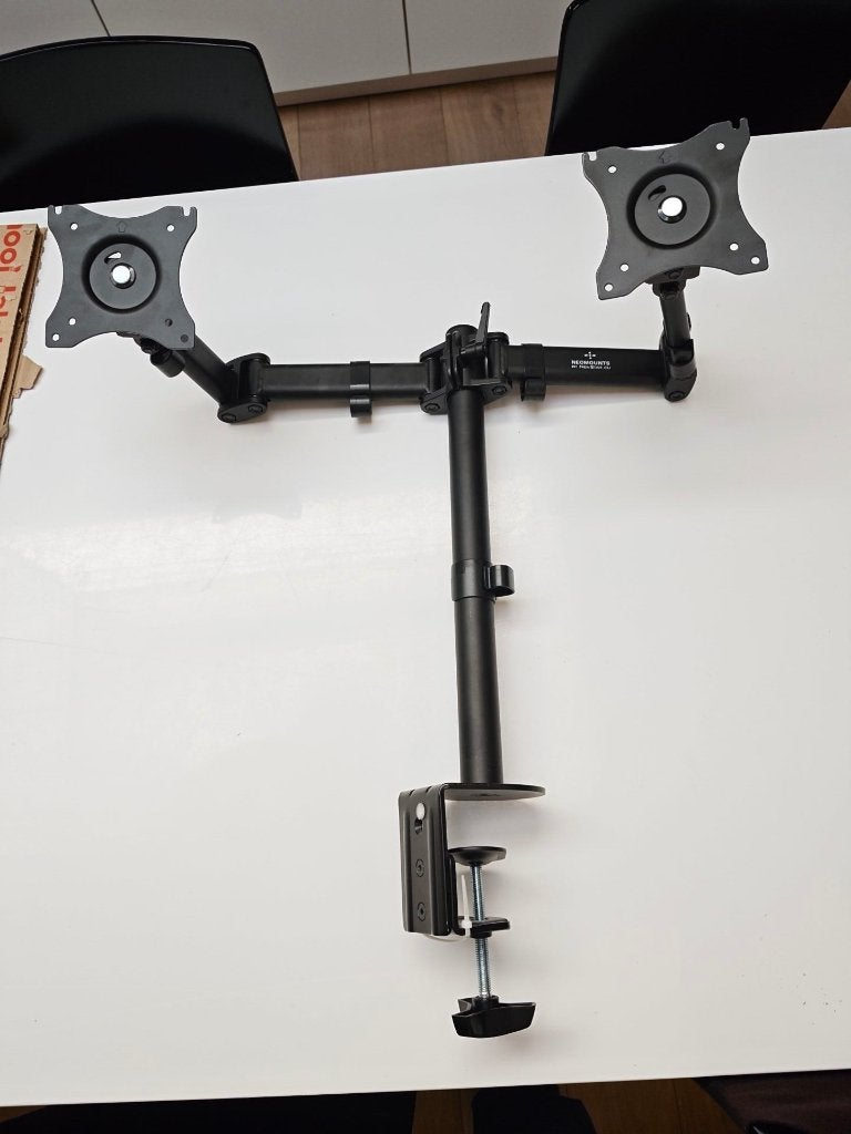 Dubbel monitor arm Neomounts NM-D135DBLACK, Computers en Software, Ophalen of Verzenden, Zo goed als nieuw