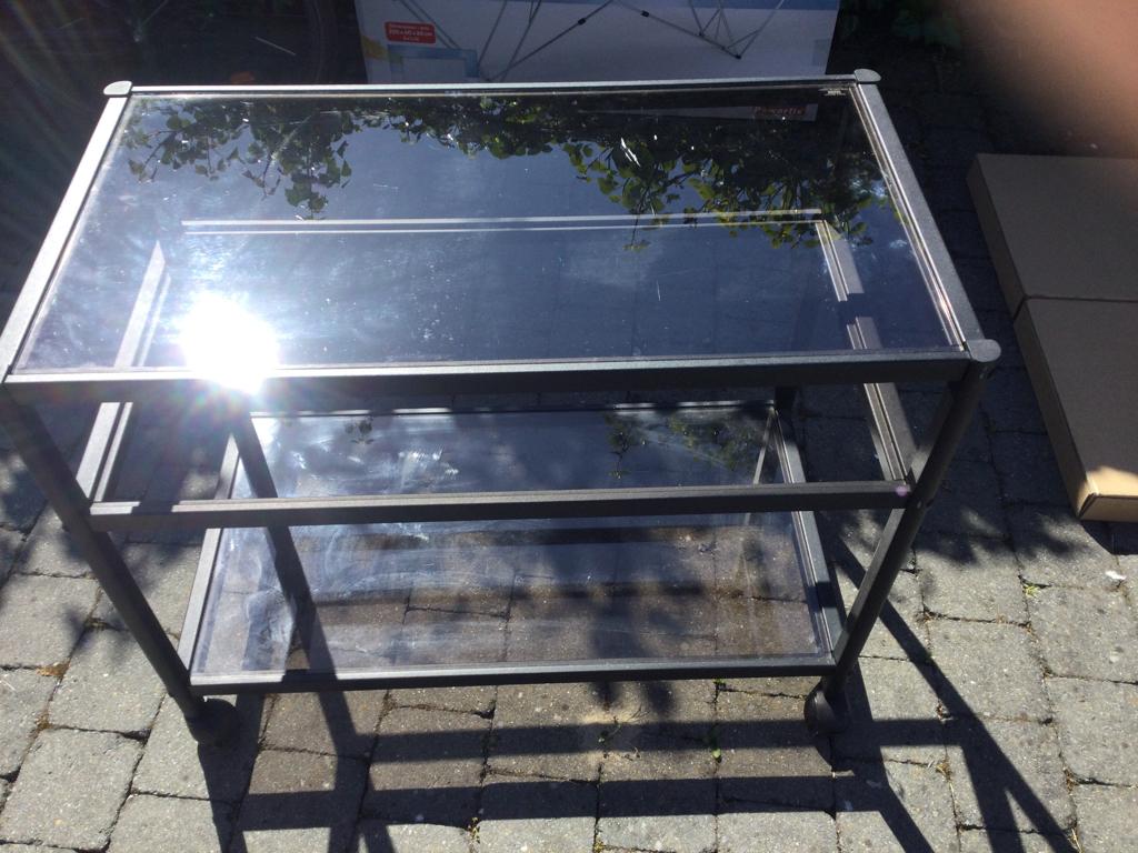 Bijzet tafel - met glas - zeer goede staat, Maison & Meubles, Accessoires pour la Maison | Autre, Comme neuf, Verre, Noir, Enlèvement ou Envoi