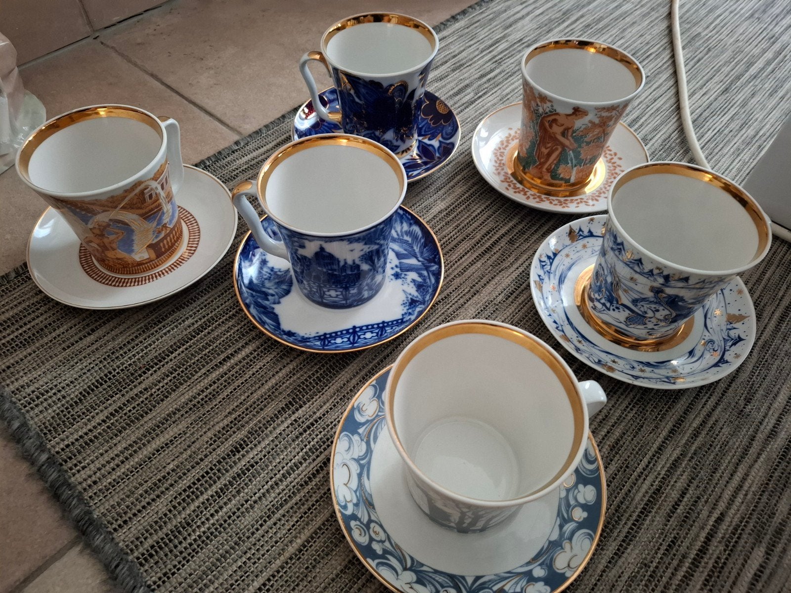 6 tassen met borden set, Ophalen, Bord(en)