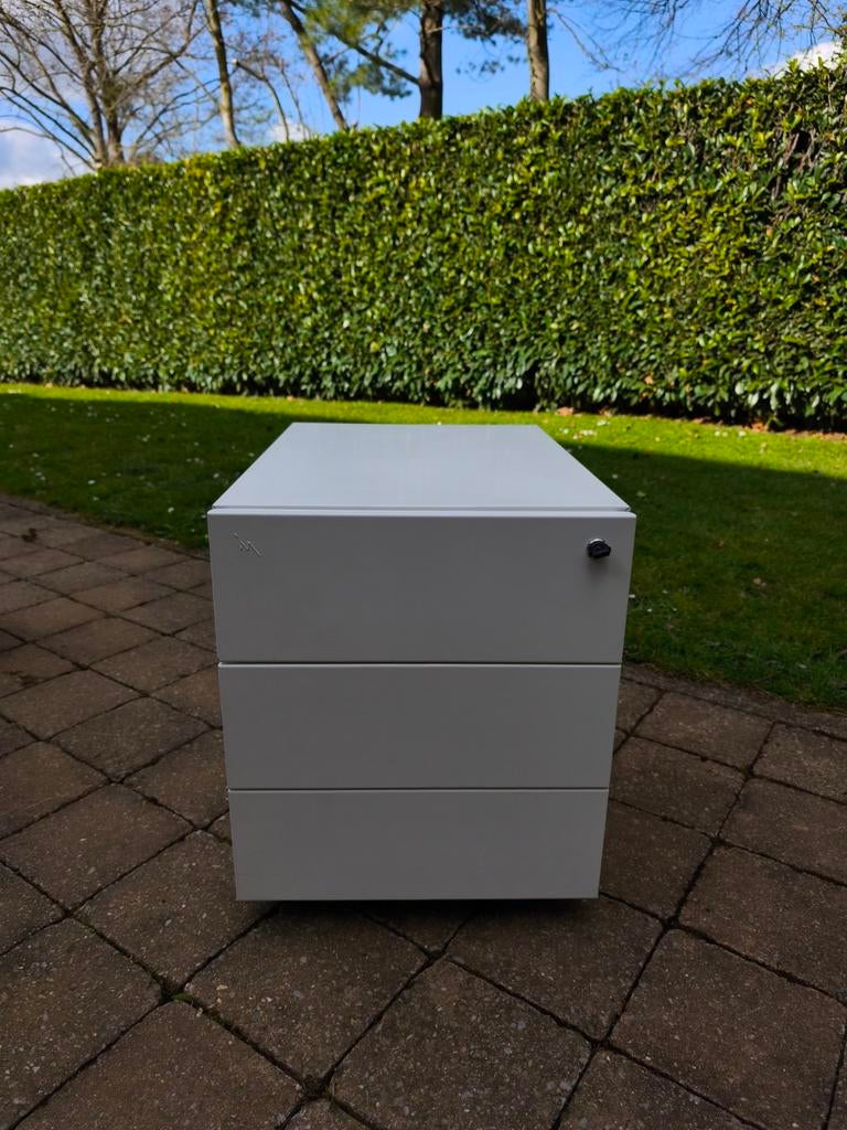Petite armoire, Bureau